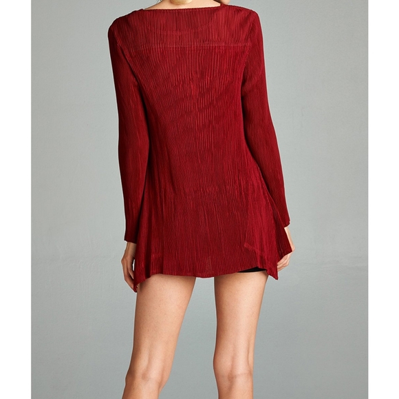 Red Pleated Mia Top - Picture 3 of 9